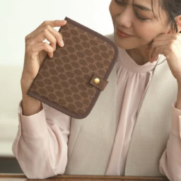 【4月号付録】ロベルタ ディ カメリーノ「持ち物整理ケース」