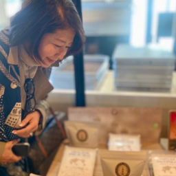 26年２月長谷川さんブログ_タリーズコーヒー_コーヒー豆をセレクト