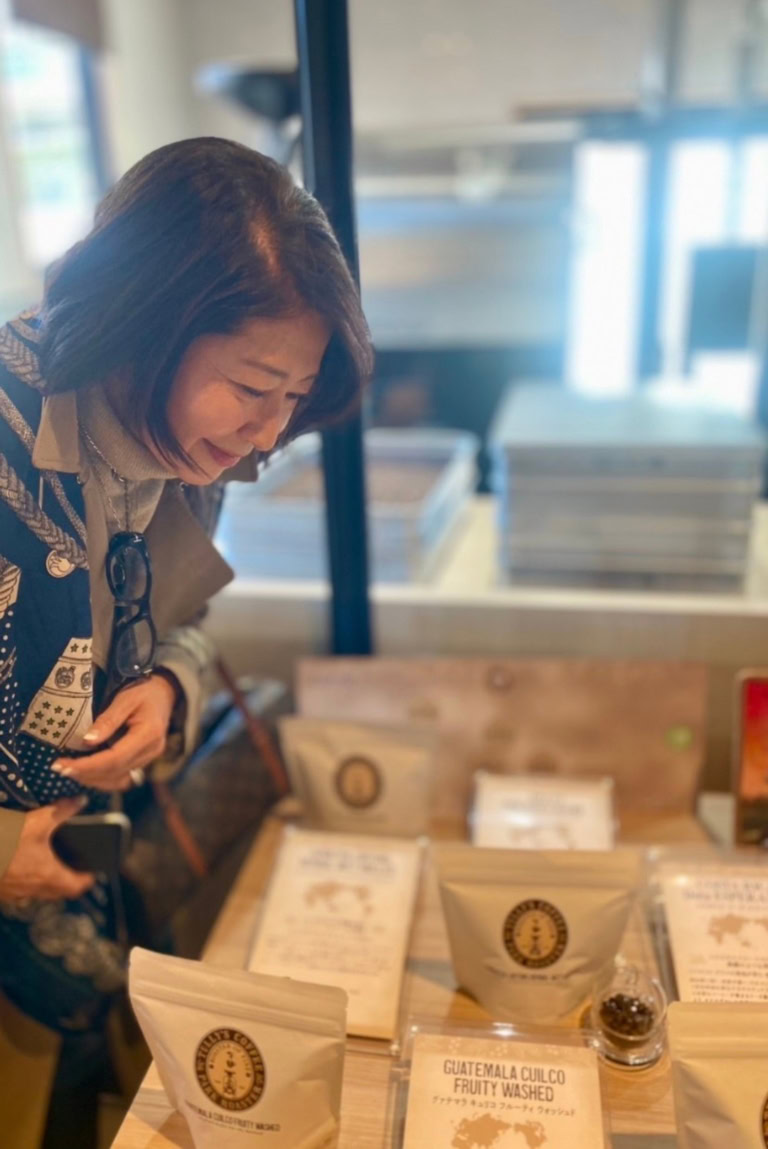 26年2月長谷川さんブログ_タリーズコーヒー_コーヒー豆をセレクト