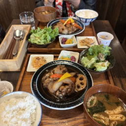 北千住駅近くの人気店 「あさり食堂」でランチ