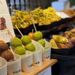 「月下美人」のみたらし団子やおいものチップス