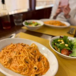 インフルエンサーのたかこさんとランチ