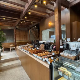 パンとエスプレッソと由比ガ浜商店