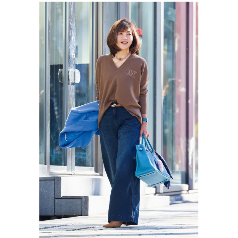 【50代ファッションスナップ】ザラのワイドデニムにチャレンジ!デニムでもエレガントに着こなせる!【ZARA】