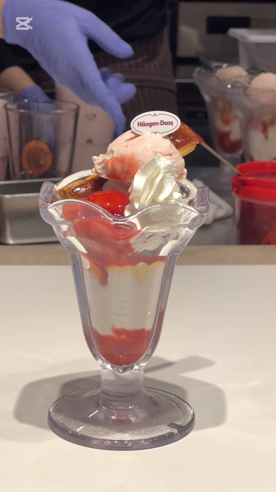 ICHIGO ミルフィーユパフェ with ハーゲンダッツ