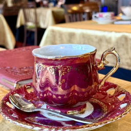 大橋陶器の『ゴールデンファンタジー』のコーヒーカップ