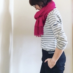 26年3月YUMIKOさんブログ_ストールでピンクを差し色