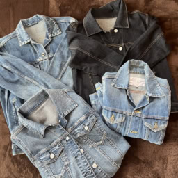 加藤理恵さんのＧジャンコレクションの一部