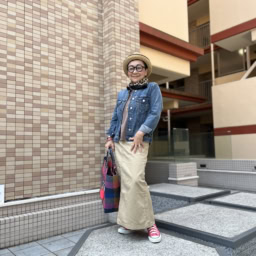 Gジャン…セイス鎌倉セレクトショップ、メルカドバック、メガネ…eyevan、コンバースハイカット…ユナイテッドアローズ