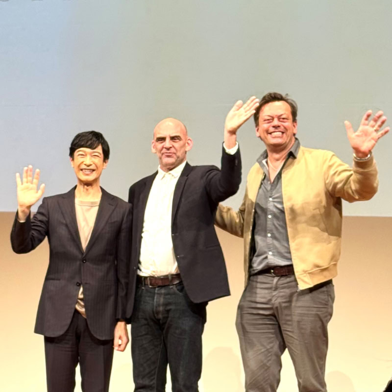 【60代エンタメ】続報！堺雅人17年ぶりの舞台出演『スリーゴースト』は、ダークだけれど深い味わいのストーリー。「どんな人間にも三人のゴーストがいる」世界を描く！ 