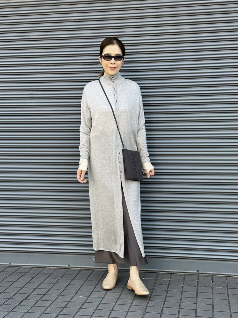 26年4月MOTOMIさんブログ_ロングカーディガンコーデ