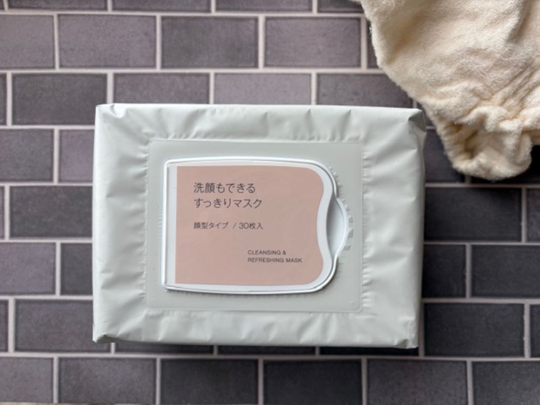 洗顔もできるすっきりマスク　291ml／30枚入 ￥1,290／無印良品