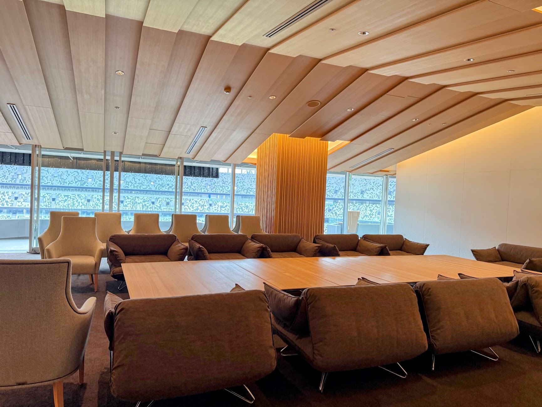 ラウンジ内からも競技会場が見えます。