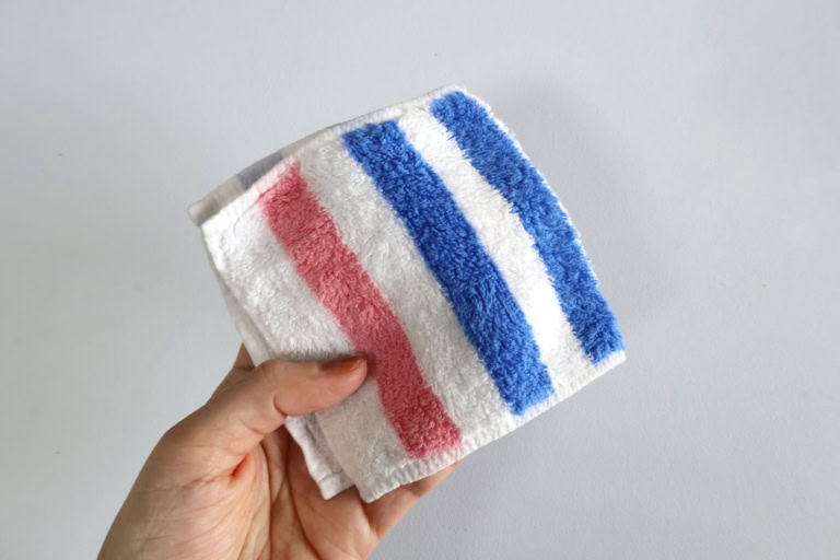 これも無印良品のハンカチ