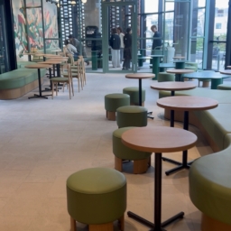 注目の新スポット「OIMACHI TRACKS」にオープンするスターバックスコーヒー