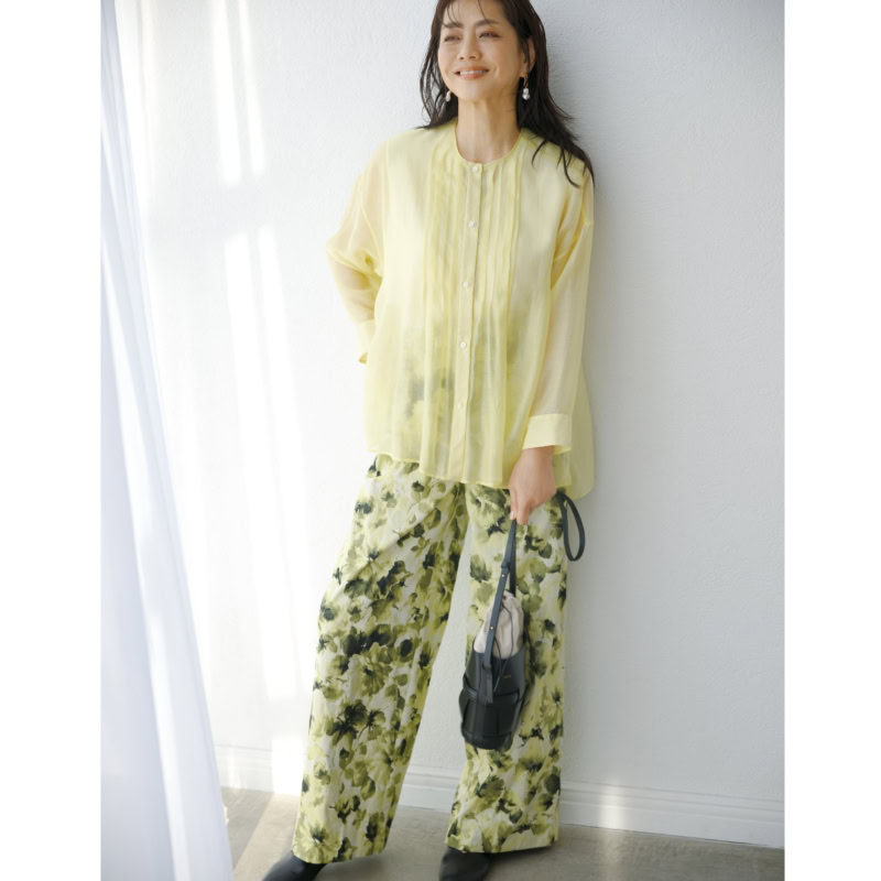 【60代おしゃれ】「ブルべさん」にも似合う「イエロー」があるんです!上手に選んで〈カラーファッション〉を楽しみましょう♪