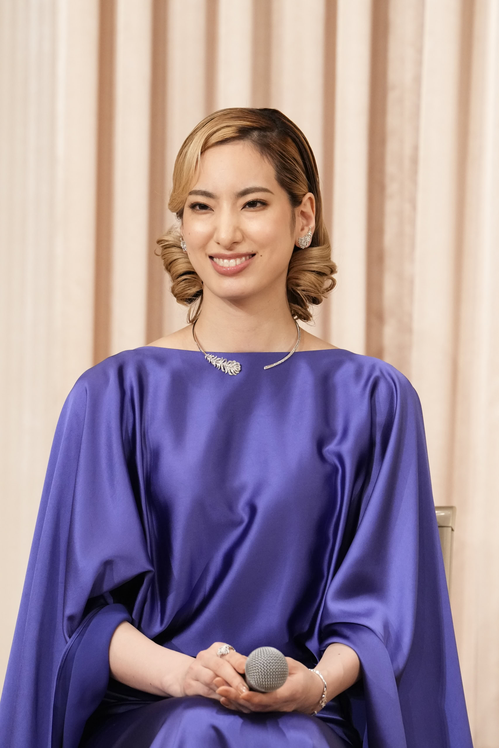 ガートルード役：柚香光さん