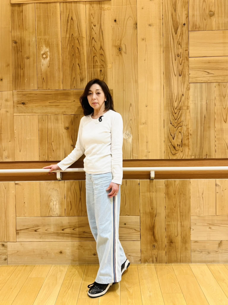 無印良品「なめらかリブ編みクルーネック長袖Ｔシャツ」