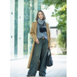 【第5位】【50代ファッションスナップ】ザラで見つけたローライズのワイドデニムにひと目惚れ！ボリュームデニムは縦ラインを意識したコーデでスタイルアップ【ZARA】