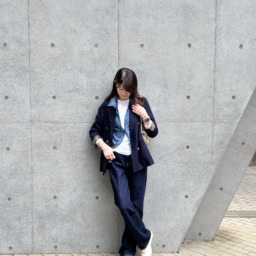 ユニクロ「ワイドストレートジーンズ」