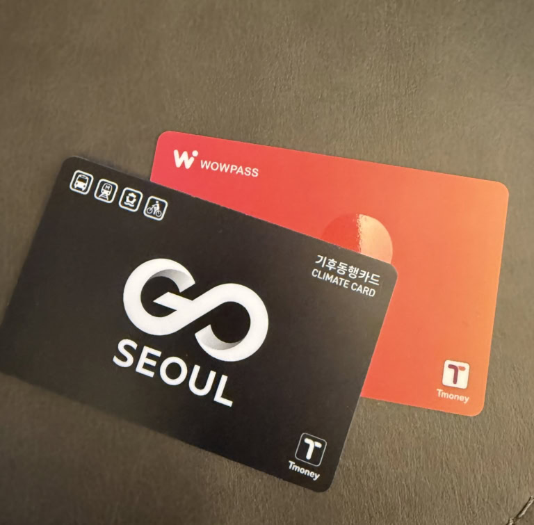 外国人観光客専用のプリペイドカー「WOWPASS」や交通カード
