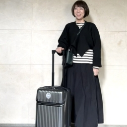 上林さん＿韓国旅行コーデ