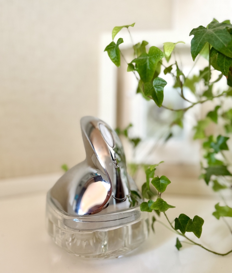 26年4月上林さんブログ_頭皮ケアマッサージ