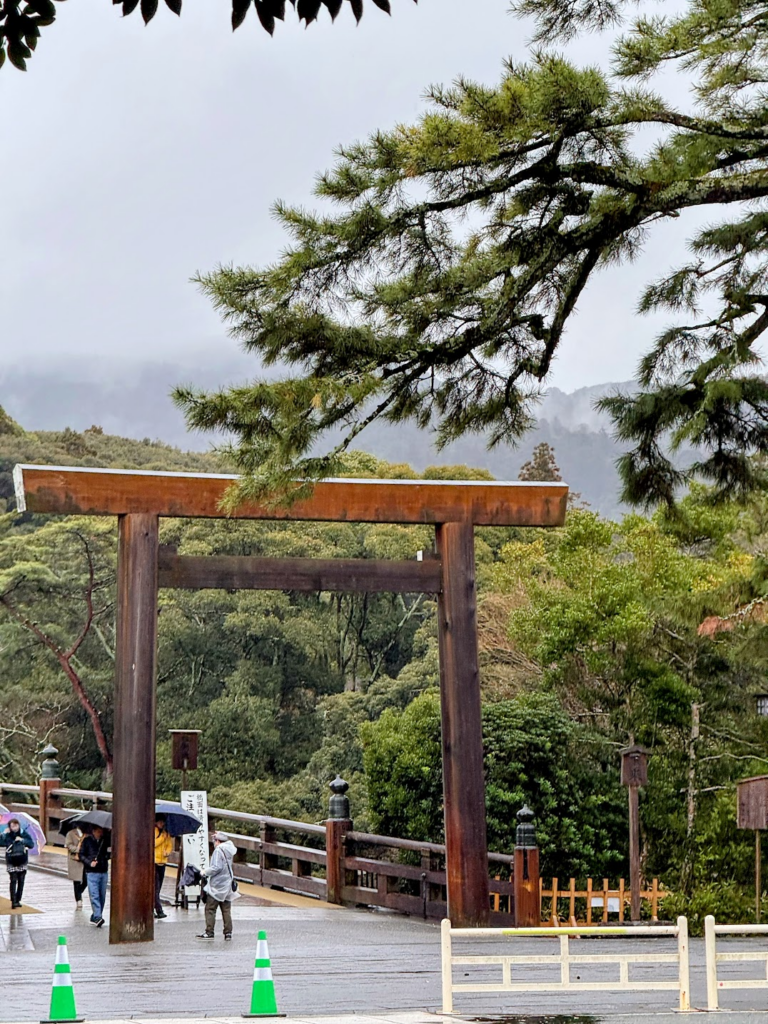 内宮の入り口の鳥居。