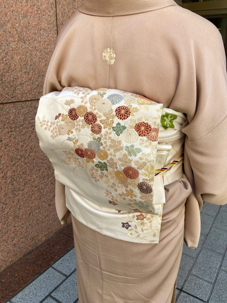 帯は名古屋帯、帯締めは道明