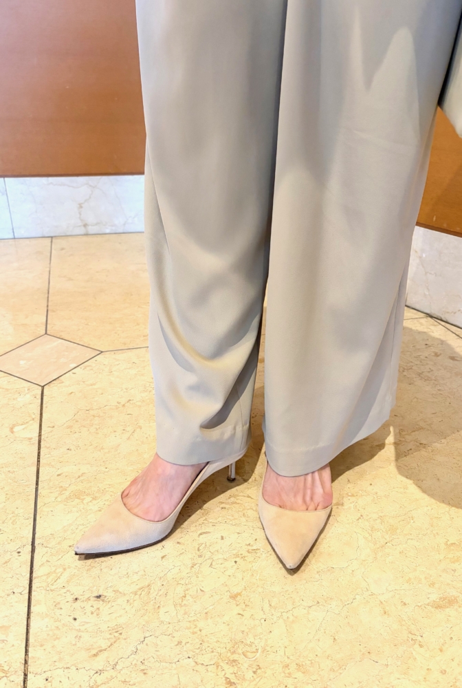 靴はマノロブラニク