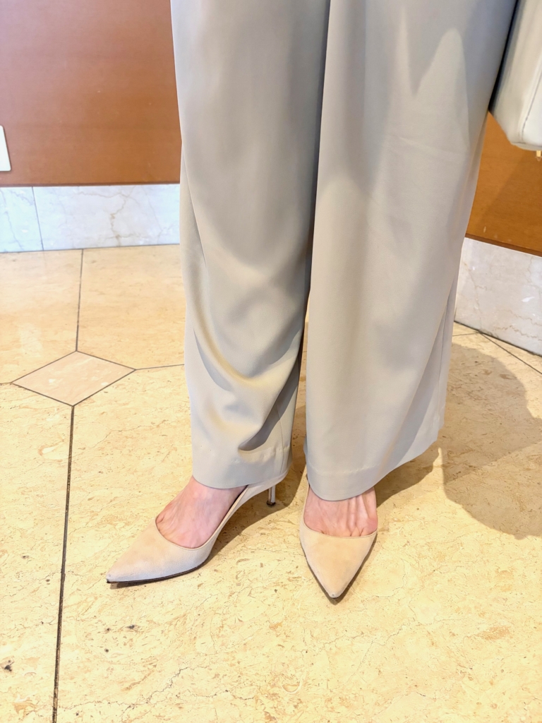 靴はマノロブラニク