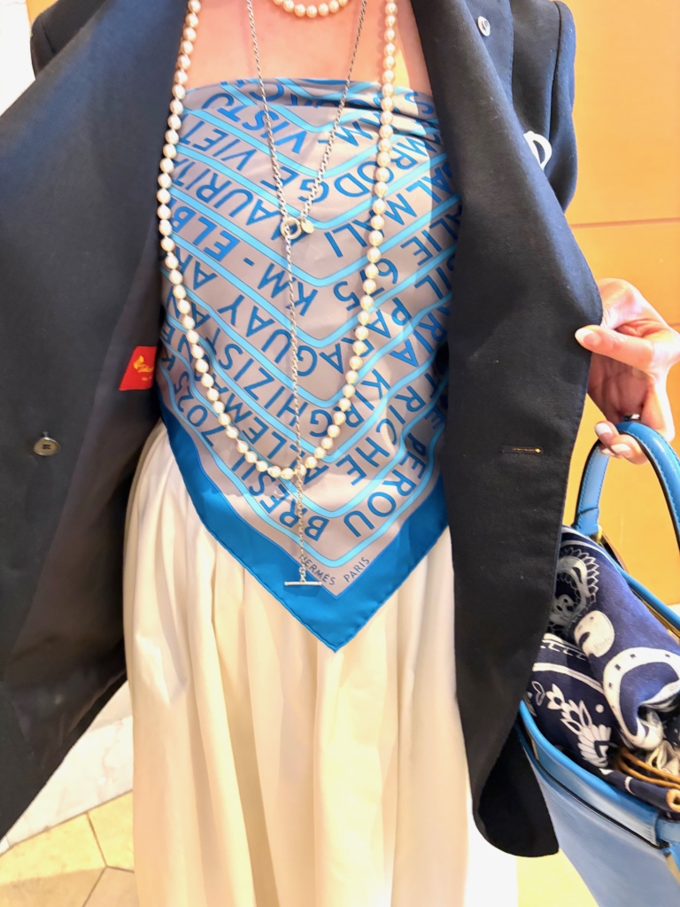 ビスチェにしたストールはエルメス