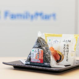 omuzubi_familyMart