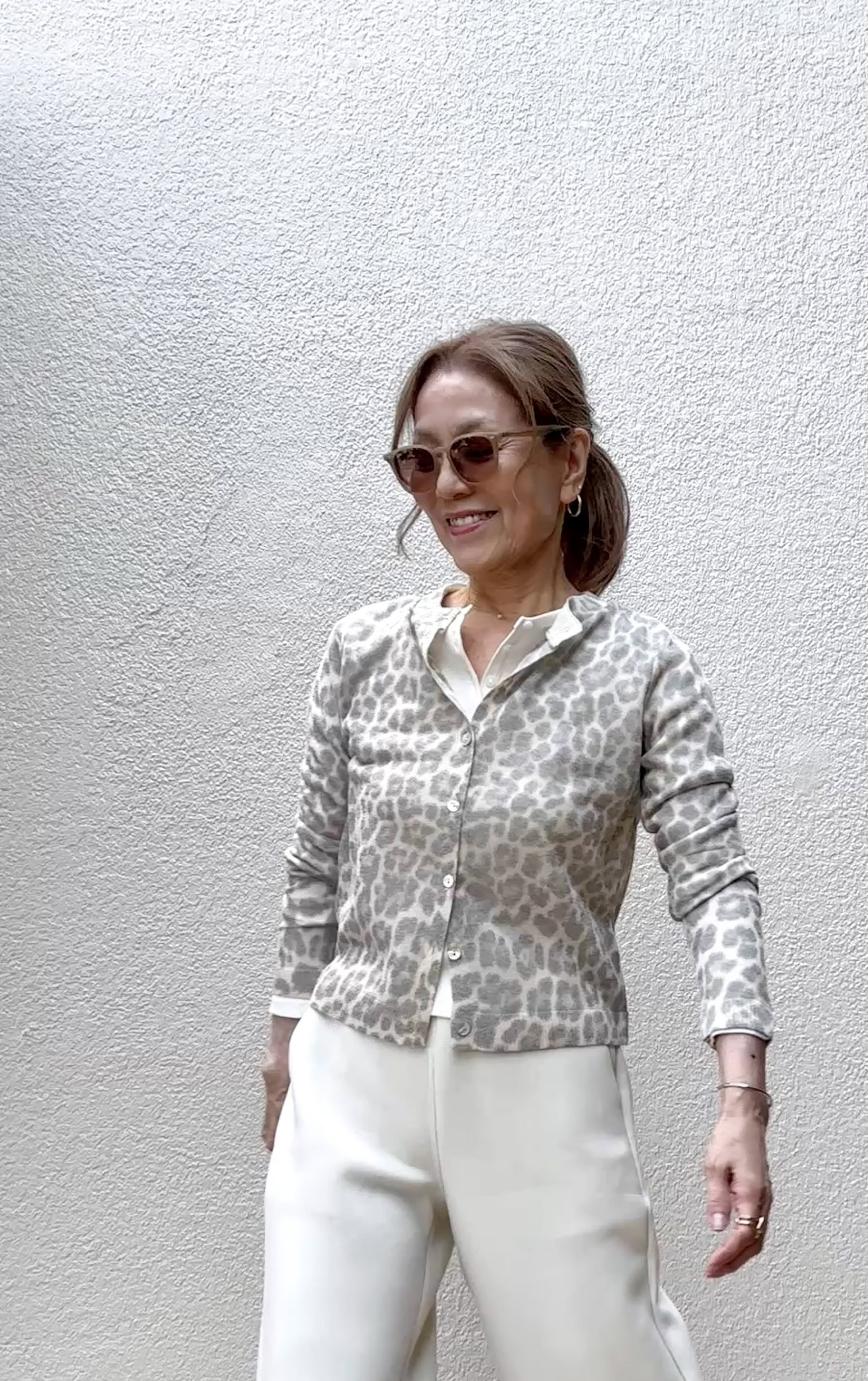 ヘンリーネックTシャツコーデ