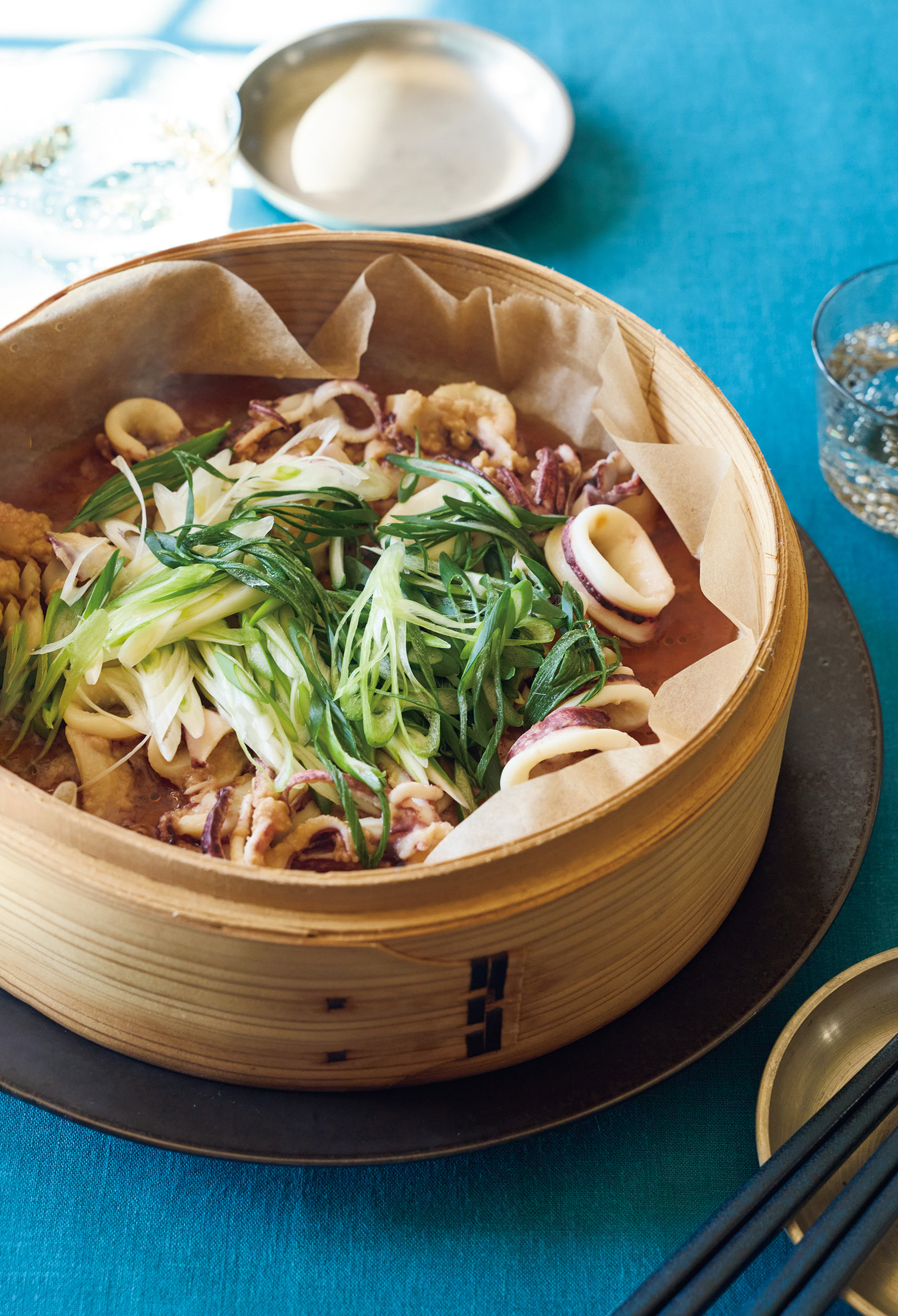 いかとわけぎのみそナンプラー蒸し