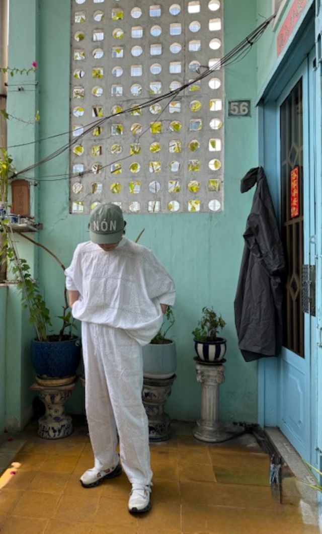 レースのブラウスとパンツ…tigre brocante