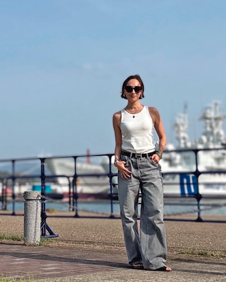 舞鶴の音楽フェスに、ソロ参戦しました！ スマホを設置して記念にパチリ。