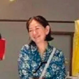 鈴木ゆかりさん