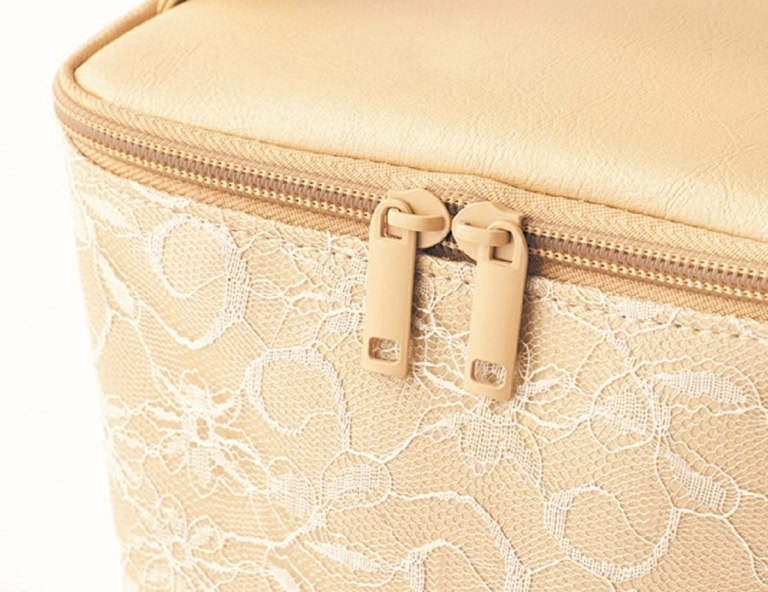 ハリスバニティポーチのファスナー