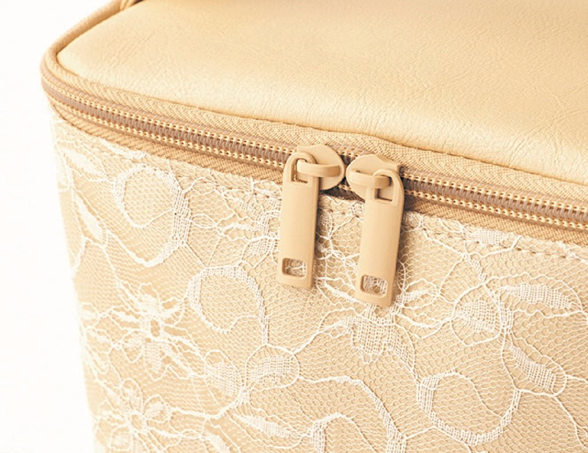 ハリスバニティポーチのファスナー