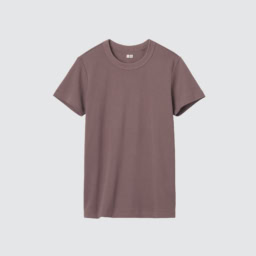 「クルーネックT」￥1,500→￥990〈4/24(金)〜4/28(火)〉／ユニクロ