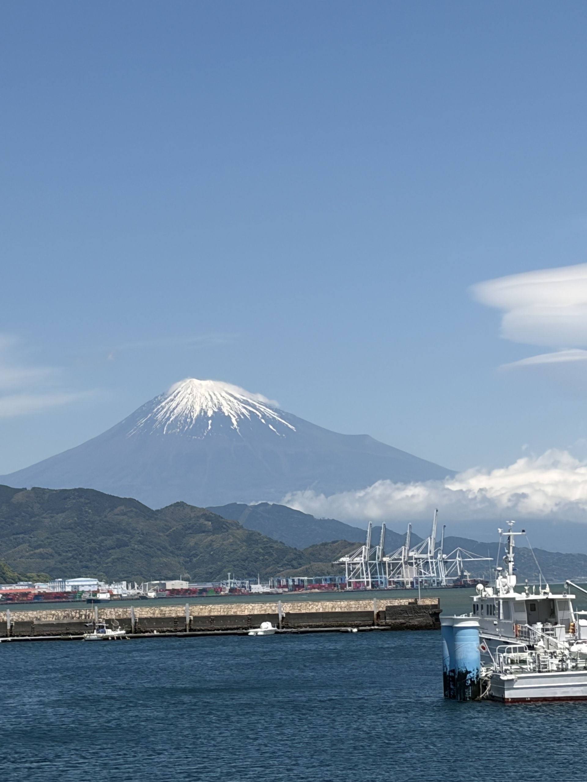 清水港と富士山をパチリ