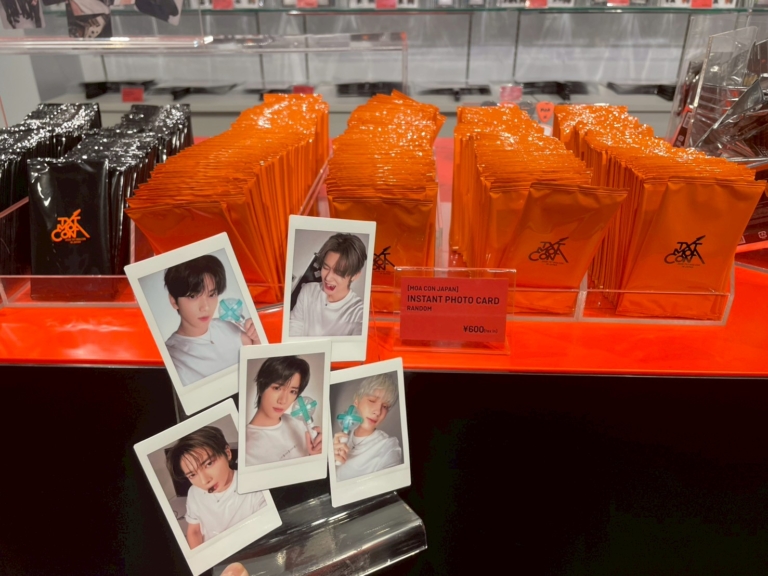 INSTANT PHOTO CARD(RANDOM)¥600
