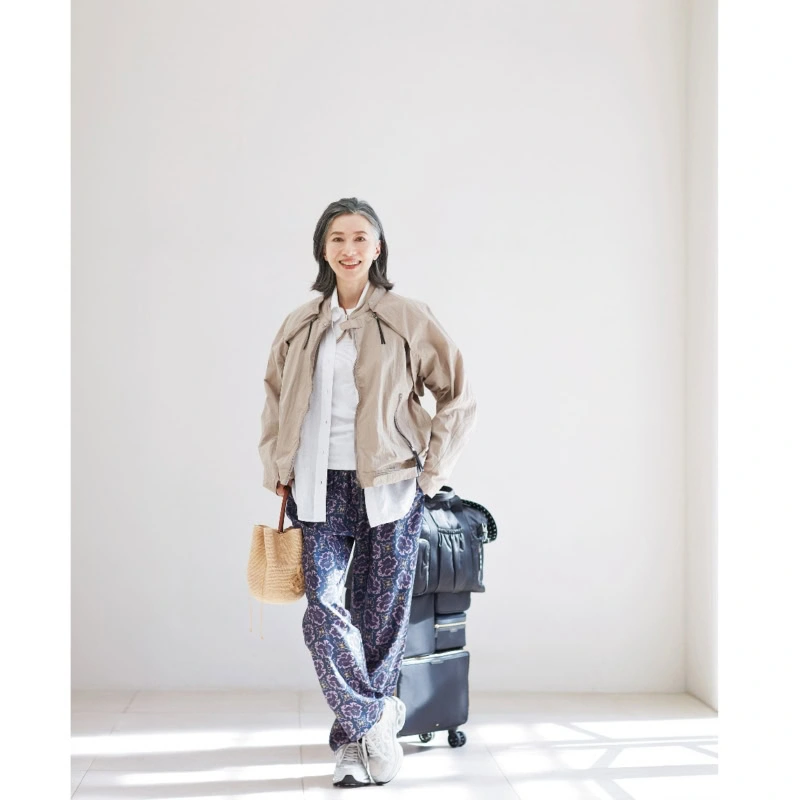 【第5位】【60代の旅ファッション】人気スタイリスト地曳いく子さんが、春夏の旅のおしゃれのコツを伝授! 60代が旅アイテムで外せないものとは?