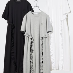 フリルTワンピース ￥3,990（ユニクロ アンド セシリー バンセン／ユニクロ）