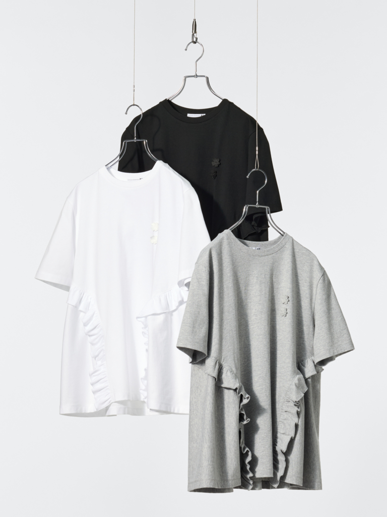 フリルT ¥2,990(ユニクロ アンド セシリー バンセン/ユニクロ)