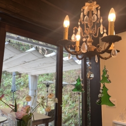 「＋h cafe kamakura」の店内