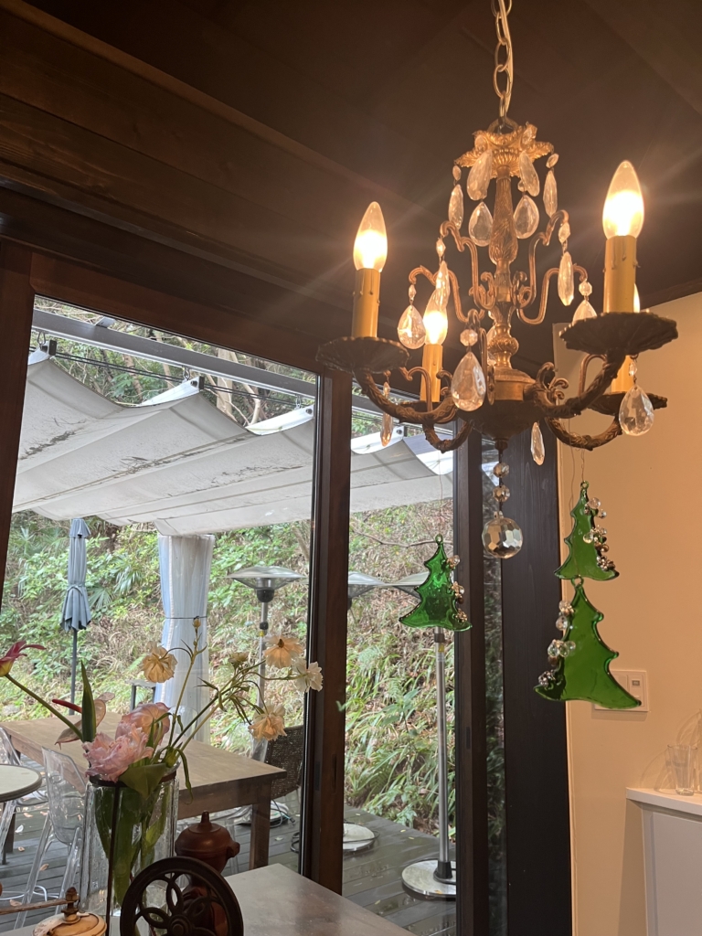 「＋h cafe kamakura」の店内