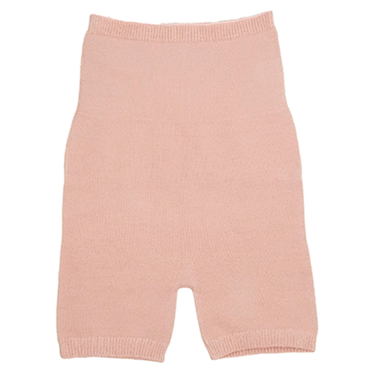 nelne Ⓡprecious timeお腹あたたか、やわらかフィットのナイトパンツ ¥4,180／SUNAYAMA