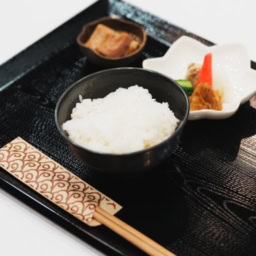「土鍋ご泡火(ほうび)炊きJRT-A100」試食会スタート